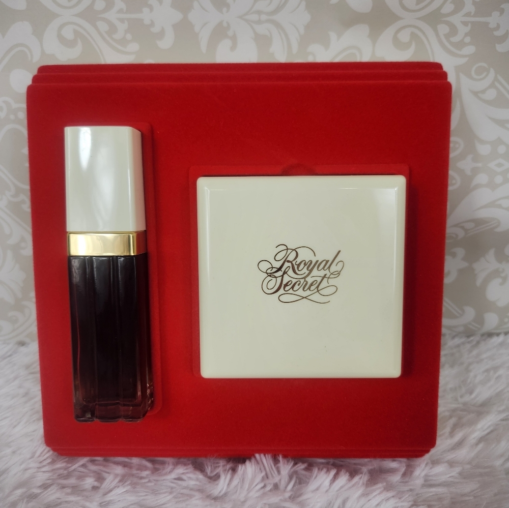 New Vintage Royal Secret by  Perfume Concentrate Spray and Powder Set
